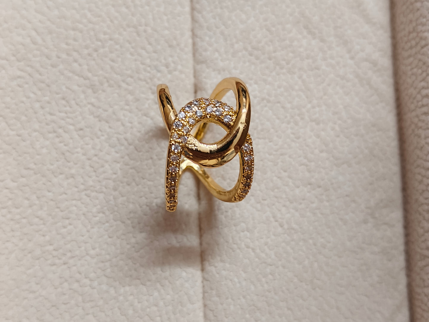 Golden Embrace - Sculptural Diamond Pave Ring