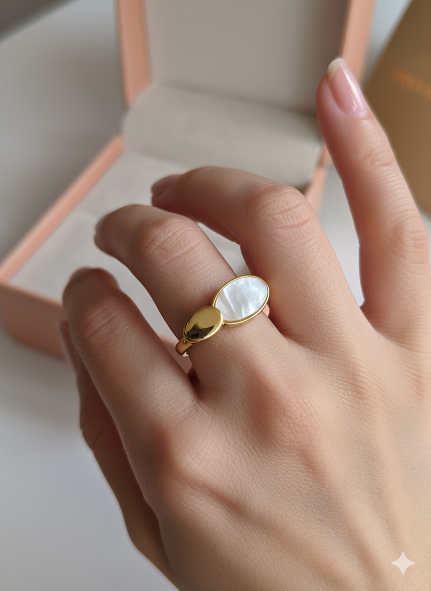 Lune et Sol - Celestial Gold & White Stone Ring